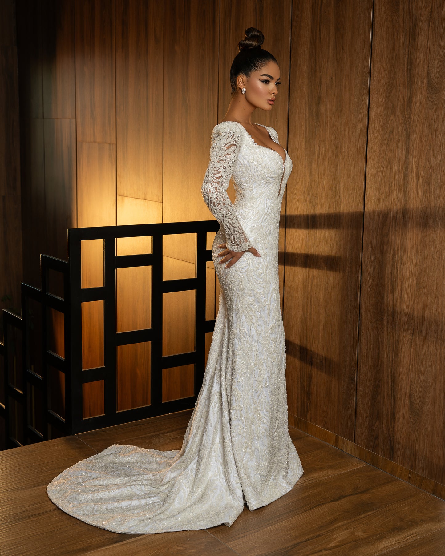 DRESS WITH LACE MATERIAL